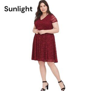 Torrid Plus Size Womens SZ 10  Red Lace Short Sleeve Dress With Keyhole Back